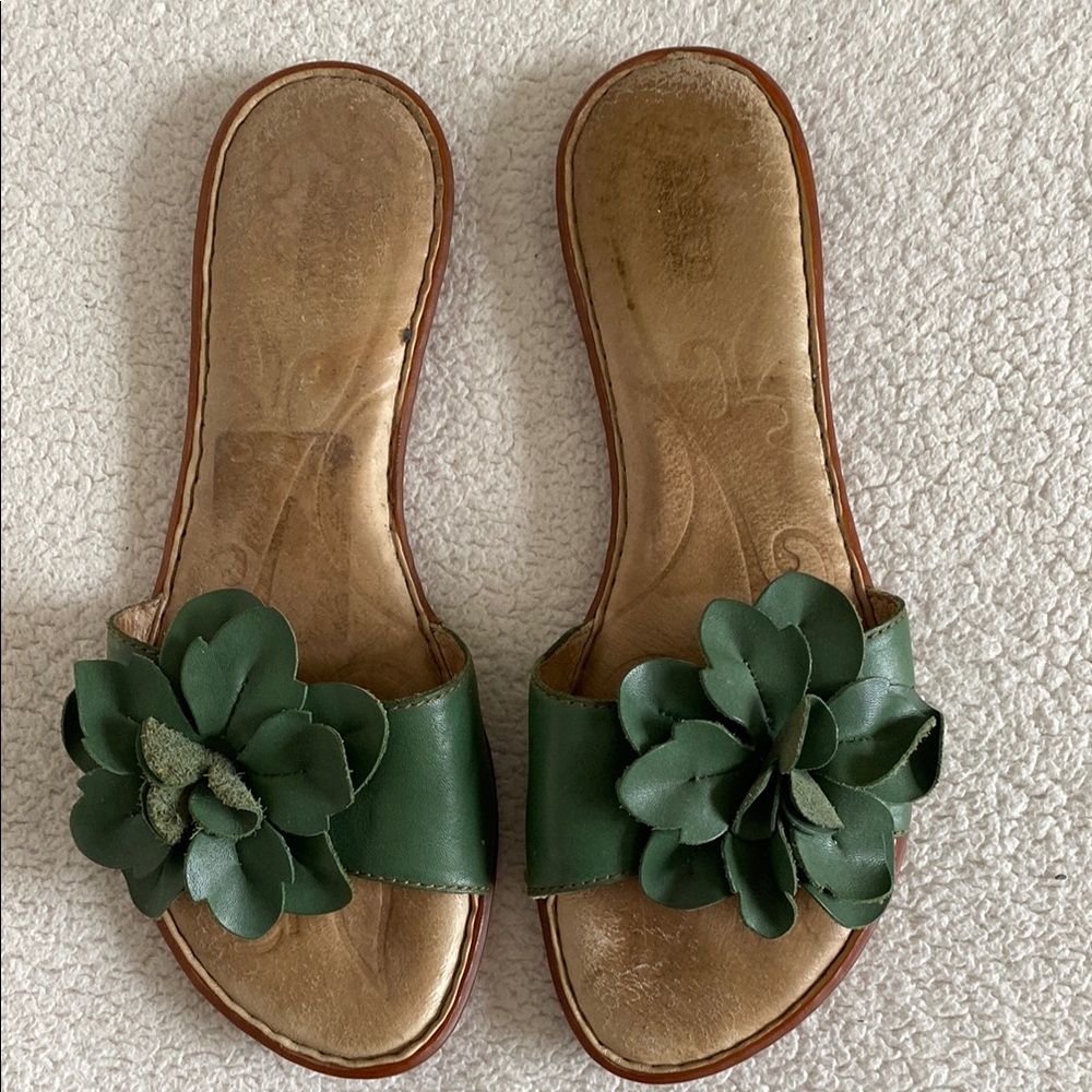 Born Green Floral Sandals with Open Toe Design